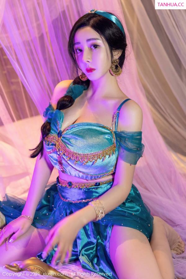 允薾  [XiuRen秀人网]高清写真图 2021.11.19 No.4243 允薾第3张图片